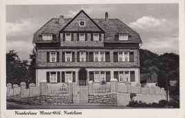 Hier geht es zur Karte mit dem Motiv 'Nahaufnahme des Krankenhaus genannten Hauses'