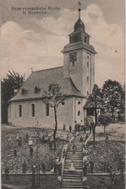 Hier geht es zur Karte mit dem Motiv 'Kinder und Jugendliche vor der Kirche in Heyweiler'