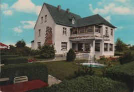Hier geht es zur Karte mit dem Motiv 'Garten und Haus der Pension Waldesruh'