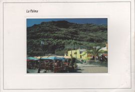 Hier geht es zur Karte mit dem Motiv 'Blick vom Strand auf einen Berg'