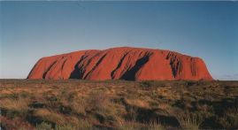 Hier geht es zur Karte mit dem Motiv 'Uluru aus größerer Entfernung'