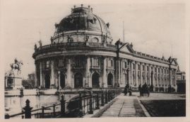 Hier geht es zur Karte mit dem Motiv 'Das Bode-Musum auf der Insel'