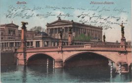 Hier geht es zur Karte mit dem Motiv 'Nationalgalerie mit Kolonnaden'