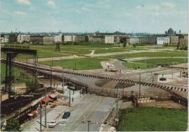 Hier geht es zur Karte mit dem Motiv 'Wiesen am Potsdamer Platz' Hier geht es zur Karte mit dem Motiv 'Wiesen am Potsdamer Platz'
