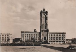 Hier geht es zur Karte mit dem Motiv 'Nachmittags am Roten Rathaus' Hier geht es zur Karte mit dem Motiv 'Nachmittags am Roten Rathaus'