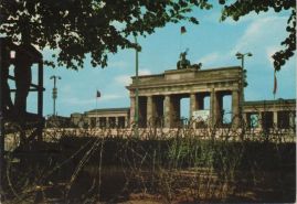 Hier geht es zur Karte mit dem Motiv 'DDR-Fahne auf Brandenburger Tor'
