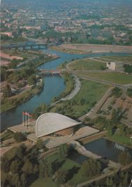 Hier geht es zur Karte mit dem Motiv 'Kongresshalle 1977 aus der Luft'