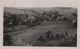 Hier geht es zur Karte mit dem Motiv 'Viele Fachwerkhäuser im Dorf'