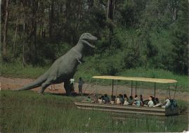 Hier geht es zur Karte mit dem Motiv 'Begegnung mit einem Dinosaurier'