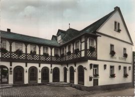 Hier geht es zur Karte mit dem Motiv 'Großer Balkon am Hotel'