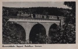 Hier geht es zur Karte mit dem Motiv 'Fototermin auf dem Viadukt?'