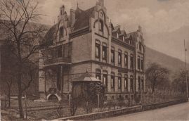 Hier geht es zur Karte mit dem Motiv 'Altes Krankenhaus im Winter' Hier geht es zur Karte mit dem Motiv 'Altes Krankenhaus im Winter'